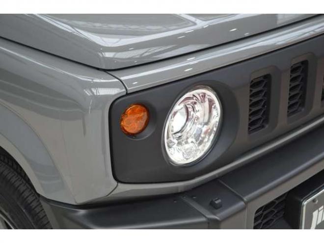 ジムニーXC 4WD　ワンオーナー車F5速マニュアル4WDターボセーフティサポート搭載アイドリングストップ横滑り防止装置ディスプレイオーディオハイビームアシストLEDライトクルーズコントロール 660