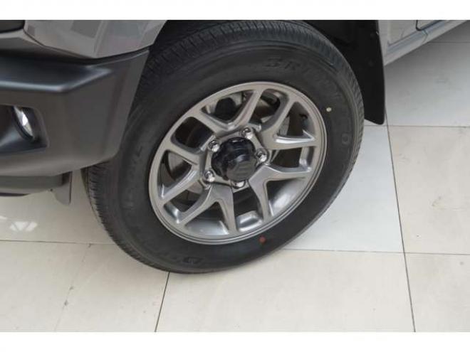 ジムニーXC 4WD　ワンオーナー車F5速マニュアル4WDターボセーフティサポート搭載アイドリングストップ横滑り防止装置ディスプレイオーディオハイビームアシストLEDライトクルーズコントロール 660