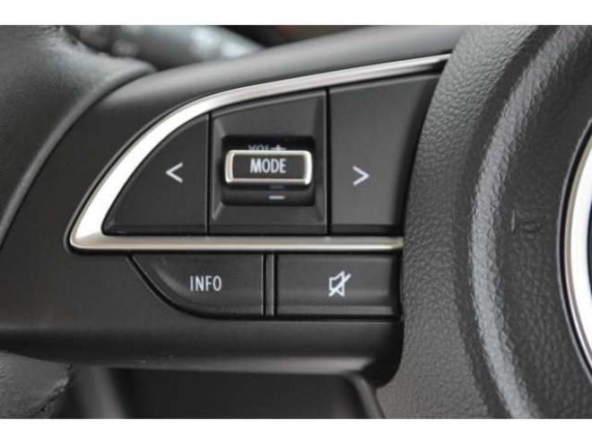 ジムニーXC 4WD　ワンオーナー車F5速マニュアル4WDターボセーフティサポート搭載アイドリングストップ横滑り防止装置ディスプレイオーディオハイビームアシストLEDライトクルーズコントロール 660