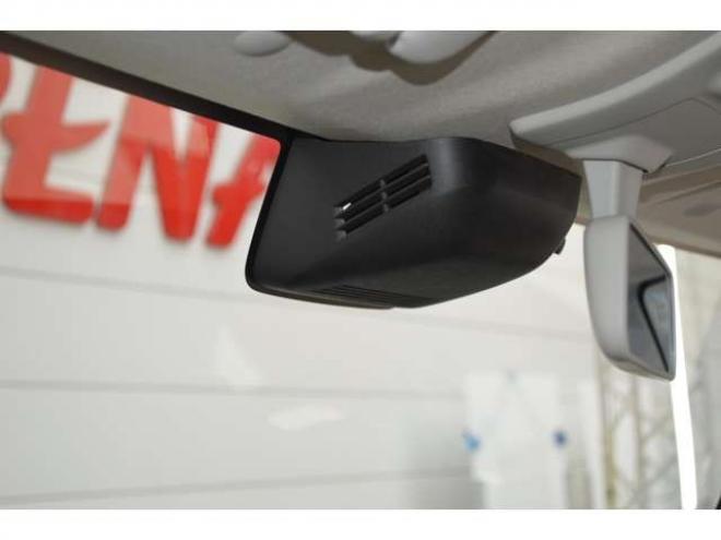 ジムニーXC 4WD　ワンオーナー車F5速マニュアル4WDターボセーフティサポート搭載アイドリングストップ横滑り防止装置ディスプレイオーディオハイビームアシストLEDライトクルーズコントロール 660