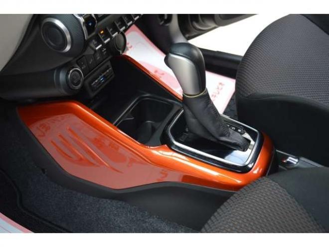 イグニス1.2 ハイブリッド MZ 4WD　ワンオーナー車ハイブリッド4WDセーフティサポート搭載アイドリングストップパドルシフト8インチナビTVドライブレコーダーETCハイビームアシストLEDクルーズコントロール 1200