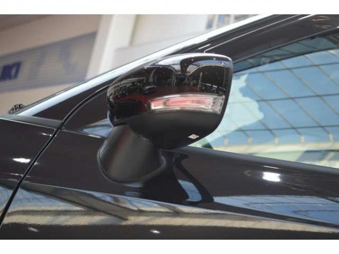 イグニス1.2 ハイブリッド MZ 4WD　ワンオーナー車ハイブリッド4WDセーフティサポート搭載アイドリングストップパドルシフト8インチナビTVドライブレコーダーETCハイビームアシストLEDクルーズコントロール 1200