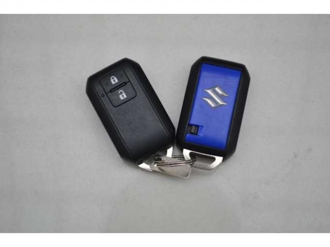 ハスラータフワイルドターボ 4WD　ワンオーナー車ハイブリッド4WDターボセーフティサポート搭載アダプティブクルーズコントロール7インチワイドナビTVパドルシフトハイビームアシストLEDライト 660