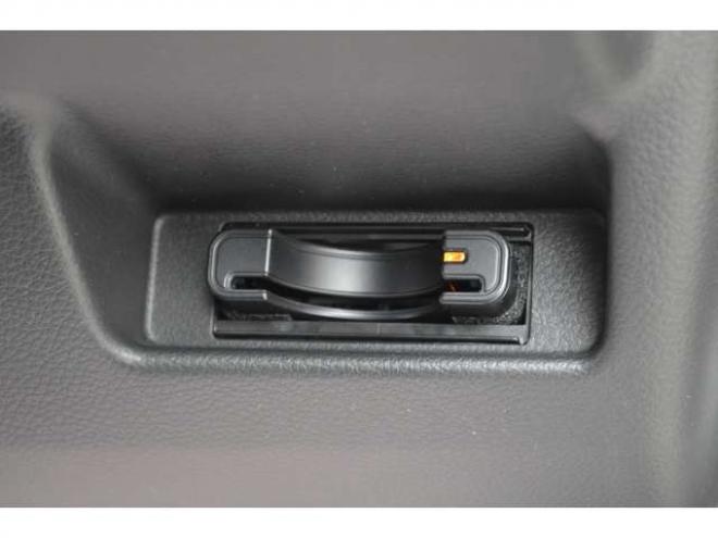 アルトワークス 660 オートギヤシフト 4WD　ワンオーナー車4WDターボオートギアシフトセーフティサポート搭載車アイドリングストップ横滑り防止装置ハイビームアシストLEDライトRECAROシートCDスマートキーETC 660