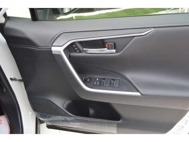 RAV-42.0 G 4WD　ワンオーナー車4WDプリクラッシュセーフティ黒革シートヒーターレーダークルーズコントロール8インチナビTVバックカメラLEDパワーバックドアステアリングヒーター横滑り防止装置パーキングセンサー 2000