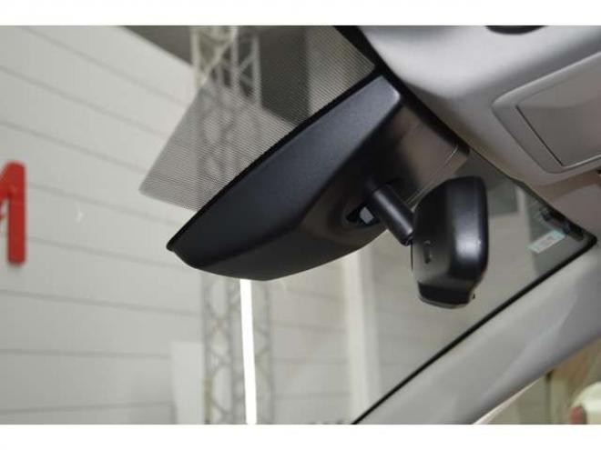 RAV-42.0 G 4WD　ワンオーナー車4WDプリクラッシュセーフティ黒革シートヒーターレーダークルーズコントロール8インチナビTVバックカメラLEDパワーバックドアステアリングヒーター横滑り防止装置パーキングセンサー 2000