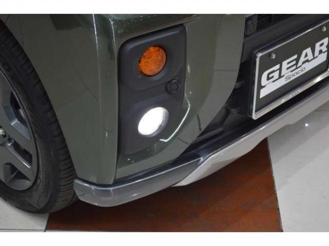 スペーシアギア ハイブリッド XZ 4WD　ワンオーナー車ハイブリッド4WDセーフティサポート両側オートスライドドア8インチナビTVアダプティブクルーズコントロールステアリングヒーターLEDオットマンヘッドアップディスプレイ 660