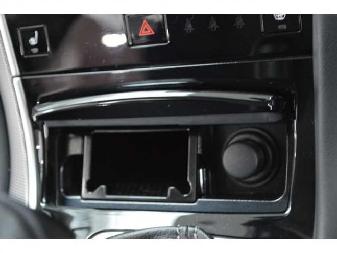 スカイライン3.5 350GT FOUR ハイブリッド タイプP　ハイブリッド4WDアイドリングストップエマージェンシーブレーキ横滑り防止装置HIDライト全方位モニター付純正ナビTVバックカメラ黒革シートヒーターETCアダプティブクルーズコントロール 3500