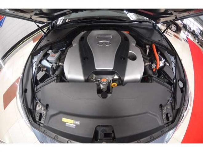 スカイライン3.5 350GT FOUR ハイブリッド タイプP　ハイブリッド4WDアイドリングストップエマージェンシーブレーキ横滑り防止装置HIDライト全方位モニター付純正ナビTVバックカメラ黒革シートヒーターETCアダプティブクルーズコントロール 3500