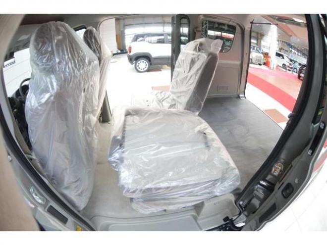 エブリィジョイン ハイルーフ 4WD　届出済未使用車ハイルーフ4WDインパネCVTセーフティサポート搭載アイドリングストップ横滑り防止装置ハイビームアシストLEDライト 660