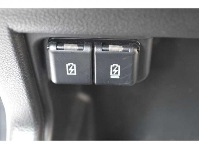 クロスビー1.0 ハイブリッド MZ 4WD　レンタアップ車ハイブリット4WDターボセーフティサポート搭載アダプティブクルーズコントロール8インチナビTVアダプティブクルーズコントロールETCハイビームアシストLED 1000