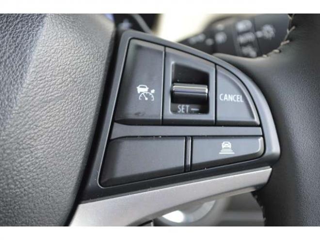 クロスビー1.0 ハイブリッド MZ 4WD　ワンオーナー車ハイブリット4WDターボパドルシフトセーフティサポート搭載アダプティブクルーズコントロールアイドリングストップ全方位モニター付8インチナビTVバックカメラハイビームアシストLEDライト 1000