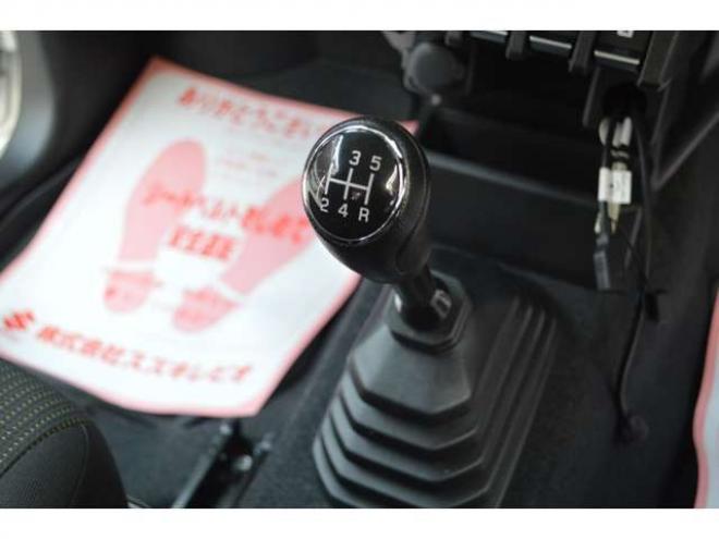 ジムニーXC 4WD　ワンオーナー車F5速マニュアル4WDターボセーフティサポート搭載アイドリングストップ横滑り防止装置11インチディスプレイオーディオハイビームアシストLEDライトクルーズコントロール 660