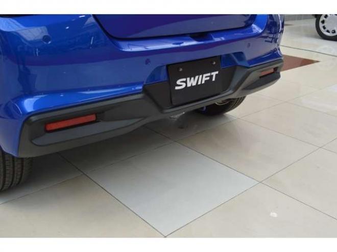 スイフト1.2 ハイブリッド MZ 4WD　ワンオーナー車ハイブリッド4WDセーフティサポート搭載スズキコネクト対応通信機装着車9インチ全方位モニターナビTVバックカメラ電動パーキングブレーキアダプティブクルーズコントロールLEDライト 1200