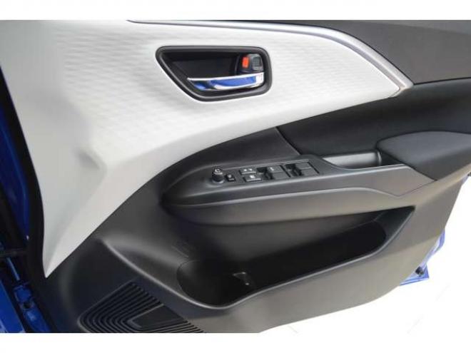 スイフト1.2 ハイブリッド MZ 4WD　ワンオーナー車ハイブリッド4WDセーフティサポート搭載スズキコネクト対応通信機装着車9インチ全方位モニターナビTVバックカメラ電動パーキングブレーキアダプティブクルーズコントロールLEDライト 1200