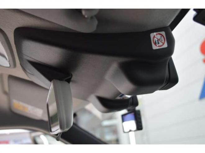 イグニス1.2 ハイブリッド MF 4WD　ワンオーナー車ハイブリッド4WDセーフティサポート搭載アイドリングストップ全方位モニターカメラ付ナビTVバックカメラETCハイビームアシストLEDライトドライブレコーダー 1200