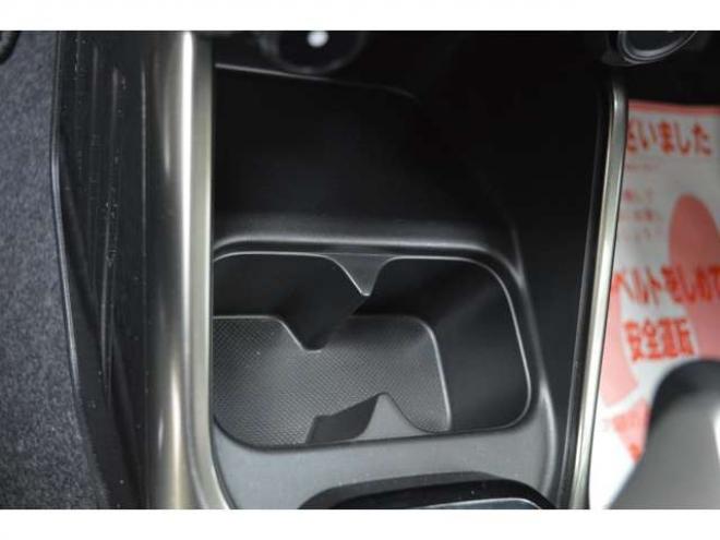 イグニス1.2 ハイブリッド MF 4WD　ワンオーナー車ハイブリッド4WDセーフティサポート搭載アイドリングストップ全方位モニターカメラ付ナビTVバックカメラETCハイビームアシストLEDライトドライブレコーダー 1200