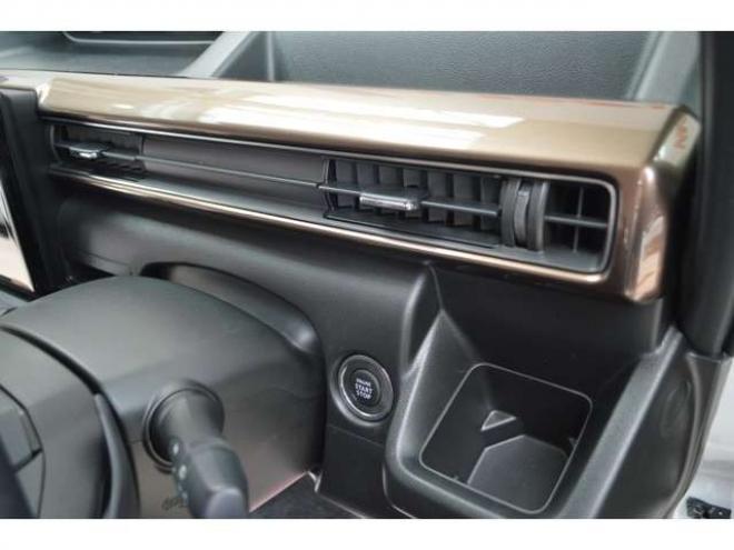 ワゴンRカスタムZ ハイブリッド ZT 4WD　ワンオーナー車ハイブリッド4WDターボセーフティサポート搭載パドルシフト全方位モニターカメラパッケージアイドリングストップLEDアダプティブクルーズコントロールヘッドアップディスプレイ 660