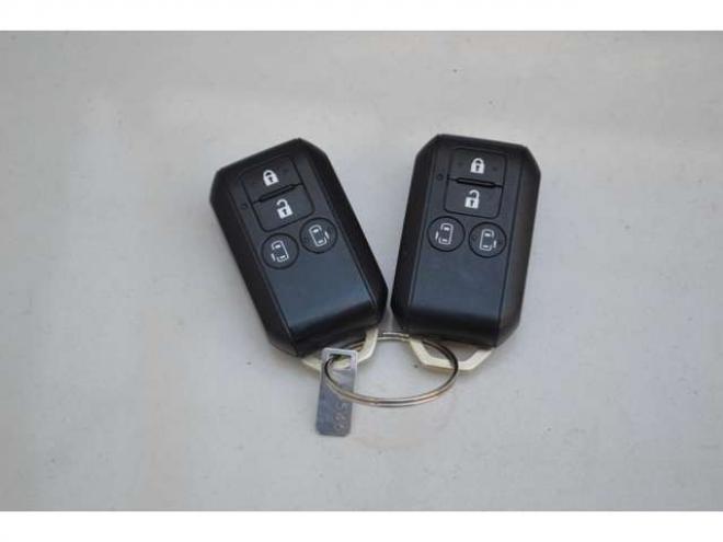 スペーシアハイブリッド X 4WD　ワンオーナー車ハイブリッド4WDターボセーフティサポート搭載アイドリングストップ横滑り防止装置ハイビームアシスト両側オートスライドCDシートヒーター 660