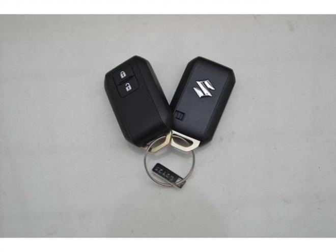 ワゴンRFX 4WD　ワンオーナー車5速マニュアル4WDセーフティサポート搭載デュアルカメラブレーキサポート後退時ブレーキサポート横滑り防止装置ドライブレコーダーシートヒーター 660