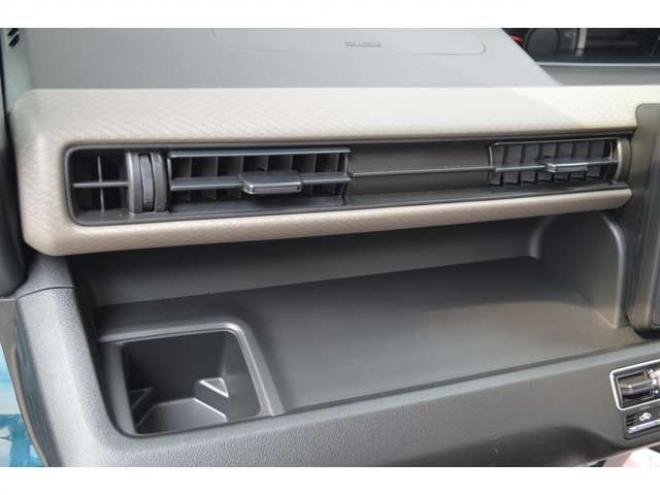 ワゴンRFX 4WD　ワンオーナー車5速マニュアル4WDセーフティサポート搭載デュアルカメラブレーキサポート後退時ブレーキサポート横滑り防止装置ドライブレコーダーシートヒーター 660