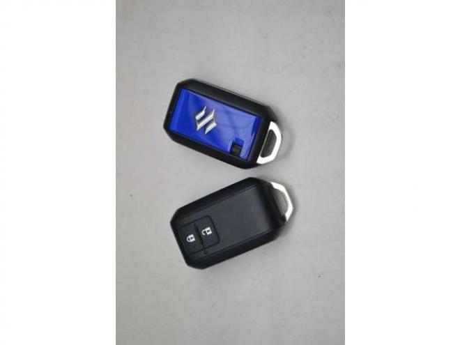 スイフト1.2 ハイブリッド MZ 4WD　ワンオーナー車ハイブリッド4WDセーフティサポート搭載スズキコネクト対応通信機装着車9インチ全方位モニターナビTVバックカメラ電動パーキングブレーキアダプティブクルーズコントロールLEDライトETC20 1200