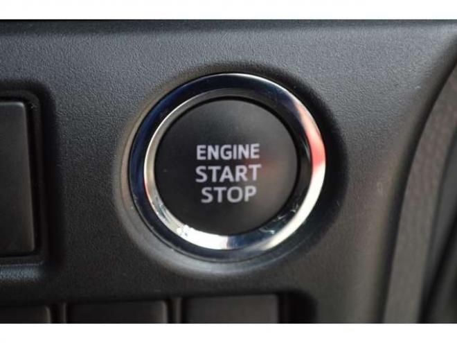 ヴォクシー2.0 ZS 煌III 4WD　ワンオーナー7人乗り4WD寒冷地仕様車トヨタセーフティセンスプリクラッシュセーフティ7インチワイドナビTVバックカメラ両側オートスライドドアETCハイビームアシストLEDヘッドライトクルーズコントロール 2000