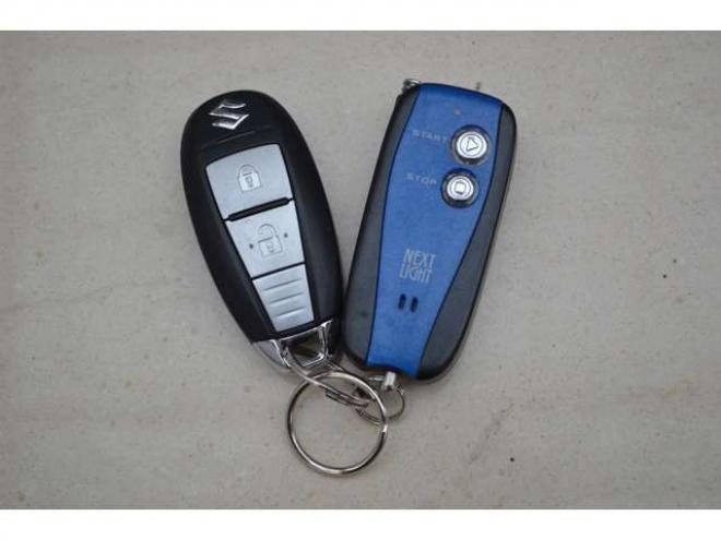 イグニス1.2 ハイブリッド MZ 4WD　ワンオーナー車ハイブリッド4WDセーフティサポート搭載アイドリングストップパドルシフト8インチナビTVバックカメラハイビームアシストLEDクルーズコントロールルーフエンドスポイラー 1200