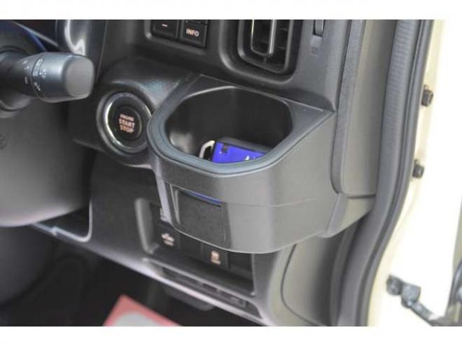 ハスラーJスタイル 4WD　ワンオーナー特別仕様車ハイブリッド4WDセーフティサポート搭載横滑り全方位モニター付9インチナビTVバックカメラ横滑り防止装置ハイビームアシストLEDビルトインETC 660