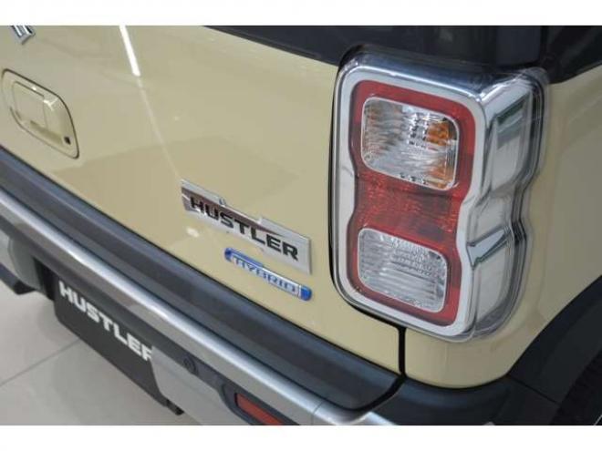 ハスラーJスタイル 4WD　ワンオーナー特別仕様車ハイブリッド4WDセーフティサポート搭載横滑り全方位モニター付9インチナビTVバックカメラ横滑り防止装置ハイビームアシストLEDビルトインETC 660