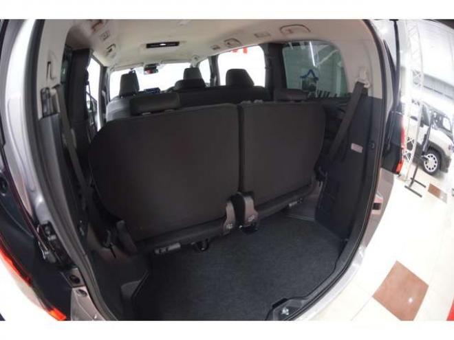 ランディ2.0 G 4WD　ワンオーナー車8人乗り4WDセーフティサポート搭載プリクラッシュセーフティ両側オートスライドドア9インチナビTVバックカメラETCレーダークルーズコントロールLEDドラレコシートヒーター 2000