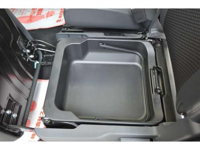 ハスラーJ 4WD　ワンオーナー車Sエネチャージ4WDブラックインテリアパッケージ純正7インチワイドナビTVバックカメラセーフティサポート搭載ハーフレザーシートLEDライト 660