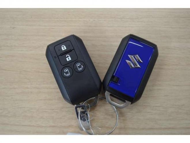 ワゴンRスマイルハイブリッド X 4WD　ハイブリッド4WDセーフティサポート搭載スズキコネクト対応通信機装着車アイドリングストップ両側オートスライドドア全方位モニター付9インチナビTVバックカメラアダプティブクルーズコントロールLEDライト 登録済未使用車 660