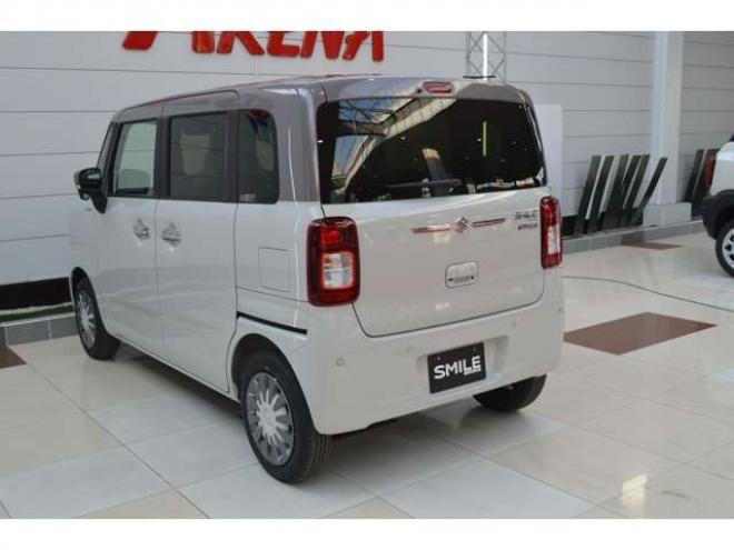 ワゴンRスマイルハイブリッド X 4WD　ハイブリッド4WDセーフティサポート搭載スズキコネクト対応通信機装着車アイドリングストップ両側オートスライドドア全方位モニター付9インチナビTVバックカメラアダプティブクルーズコントロールLEDライト 登録済未使用車 660