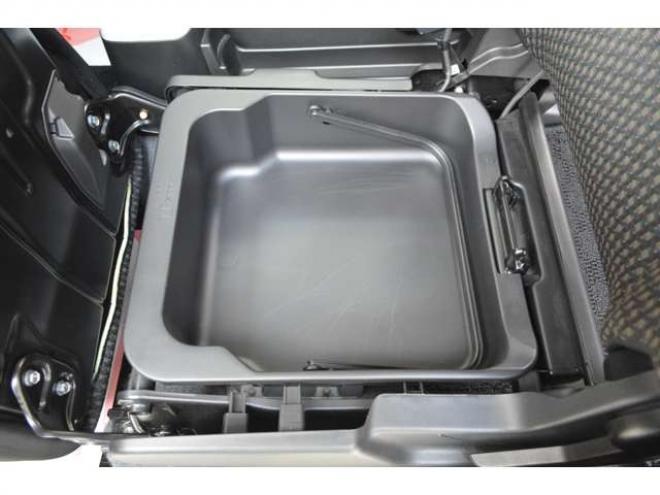 ハスラーハイブリッド X 4WD　ワンオーナーセーフティサポートSDナビTV 660