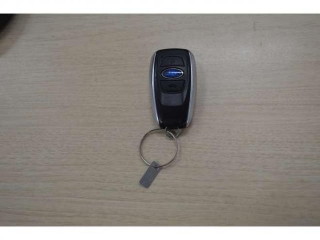 インプレッサスポーツ 2.0 i-S アイサイト 4WD　ワンオーナー車アイサイト4WDアドバンスセーフティパッケージ8インチ純正ナビTVバックカメラETCドラレコパワーシートLEDライトアダプティブクルーズコントロールデジタルインナーミラーパーキングセンサー 2000