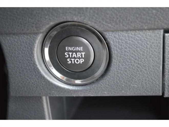 ハスラーJスタイルIII 4WD　ワンオーナー車Sエネチャージ4WDセーフティサポート搭載アイドリングストップ横滑り防止装置7インチワイドナビTVハーフレザーシートヒーターLEDライト 660