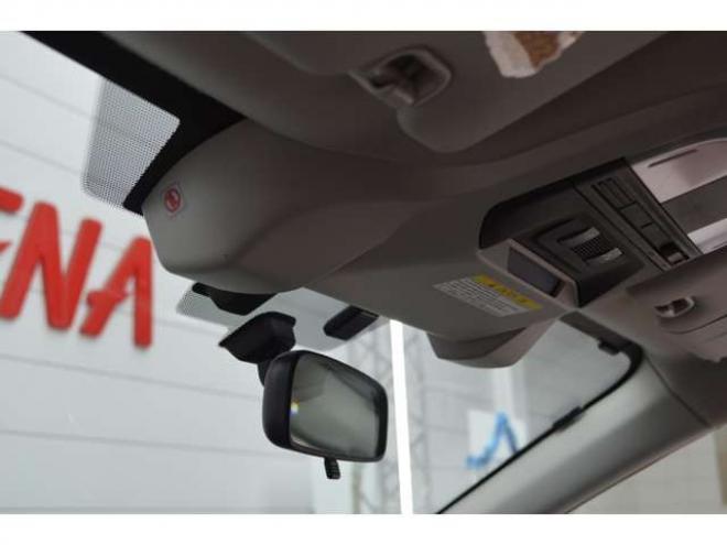 インプレッサスポーツ 2.0 i-S アイサイト 4WD　ワンオーナー車アイサイト4WDアイドリングストップ8インチ純正ナビTVバックカメラETCパワーシートLEDライトアダプティブクルーズコントロール18インチアルミパーキングセンサー 2000