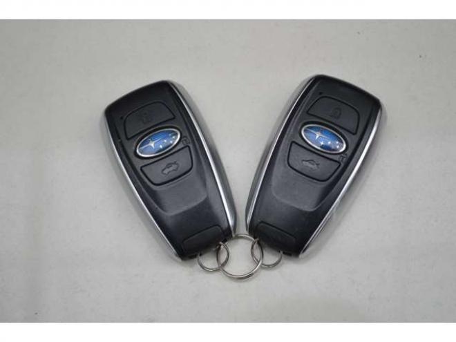 インプレッサスポーツ 2.0 i-S アイサイト 4WD　ワンオーナー車アイサイト4WDアイドリングストップ8インチ純正ナビTVバックカメラETCパワーシートLEDライトアダプティブクルーズコントロール18インチアルミパーキングセンサー 2000