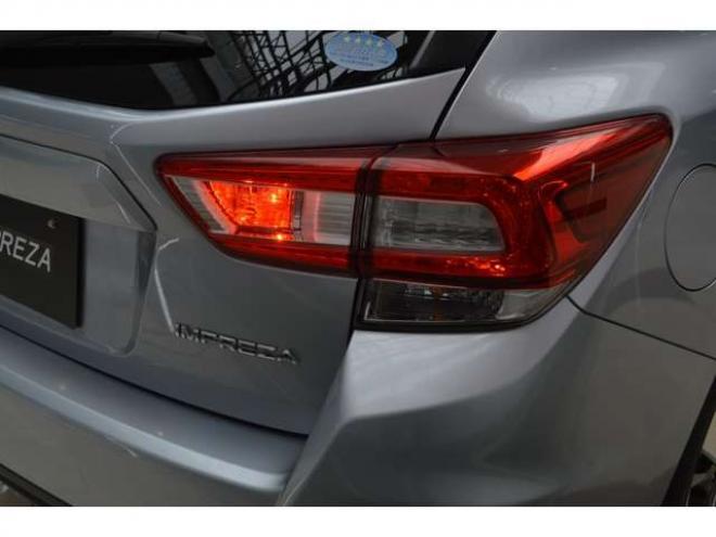 インプレッサスポーツ 2.0 i-S アイサイト 4WD　ワンオーナー車アイサイト4WDアイドリングストップ8インチ純正ナビTVバックカメラETCパワーシートLEDライトアダプティブクルーズコントロール18インチアルミパーキングセンサー 2000
