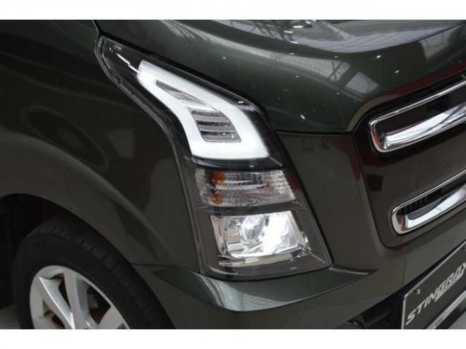 ワゴンRスティングレー ハイブリッド X 4WD　ワンオーナー車ハイブリッド4WDセーフティサポート搭載アイドリングストップ全方位モニター8インチナビTVハイビームアシスト付LEDライトETC横滑り防止装置ヘッドアップディスプレイ 660