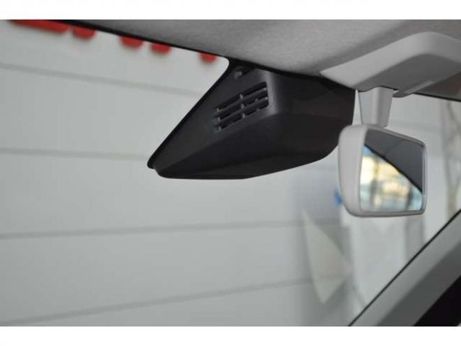 ワゴンRスティングレー ハイブリッド X 4WD　ワンオーナー車ハイブリッド4WDセーフティサポート搭載アイドリングストップCDハイビームアシスト付LEDライトETC横滑り防止装置シートヒーター 660