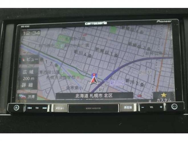 セレナ2.0 B 4WD　社外ナビ　バックカメラ　バックブザー　ETC　前側ドライブレコーダー　クルーズコントロール　オートライト　フォグランプ 2000