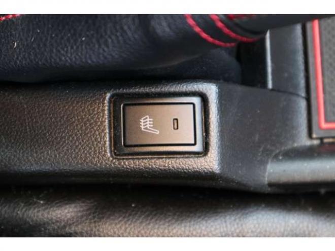 スイフトスポーツ 1.4 スズキ セーフティ サポート非装着車　純正フルセグナビ　ETC　LEDヘッドライト　オートライト　クルーズコントロール　　シートヒーター　ステアリングリモコンスイッチ 2WD 1400