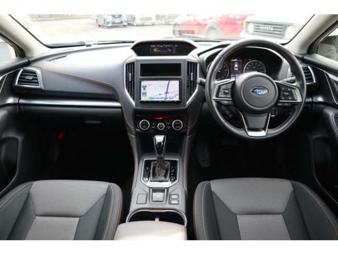 XV2.0e-L アイサイト 4WD　純正フルセグナビ　バックカメラ　ETC　電動パーキングブレーキ　オートビークルホールド　アダプティブクルーズコントロール 2000