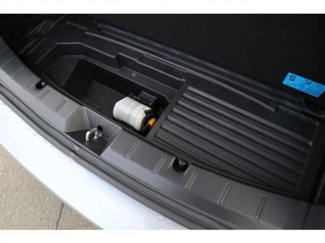 XV2.0e-L アイサイト 4WD　純正フルセグナビ　バックカメラ　ETC　電動パーキングブレーキ　オートビークルホールド　アダプティブクルーズコントロール 2000