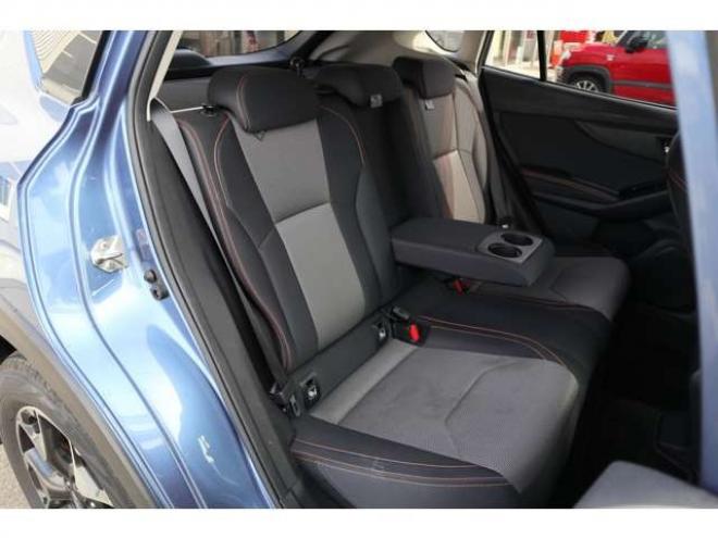 XV2.0i-L アイサイト 4WD　純正フルセグナビ　バックカメラ　ETC　電動パーキングブレーキ　ヘッドライトウォッシャー　アダプティブクルーズコントロール　LEDヘッドライト 2000