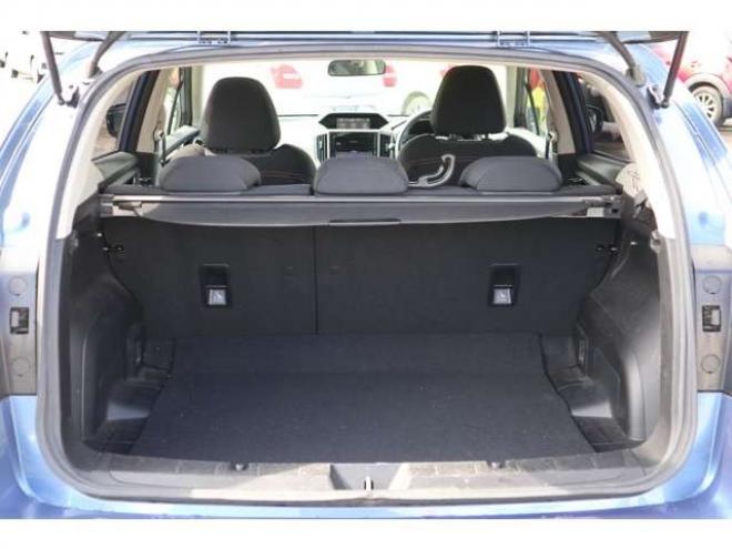 XV2.0i-L アイサイト 4WD　純正フルセグナビ　バックカメラ　ETC　電動パーキングブレーキ　ヘッドライトウォッシャー　アダプティブクルーズコントロール　LEDヘッドライト 2000