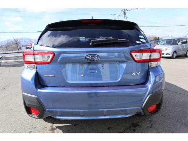 XV2.0i-L アイサイト 4WD　純正フルセグナビ　バックカメラ　ETC　電動パーキングブレーキ　ヘッドライトウォッシャー　アダプティブクルーズコントロール　LEDヘッドライト 2000