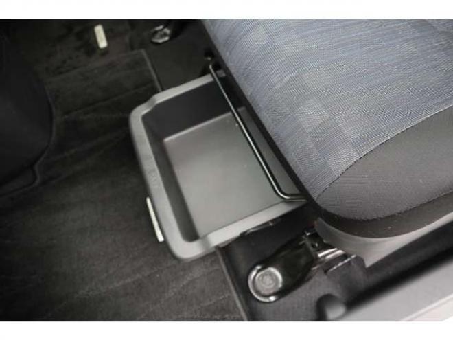 デイズハイウェイスターGターボ アーバンクロム プロパイロット エディション 4WD　純正CDプレイヤー　アラウンドビュールームミラー　電動パーキングブレーキ　シートヒーター　アダプティブクルーズコントロール 660